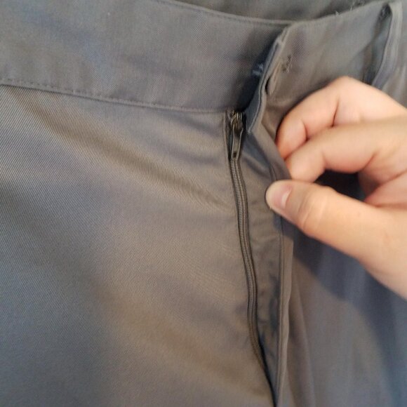 Nike Golf Pants Mens 32x34 Classic Fit Gray Flat Front Dri-Fit Tech 472532-021 - Picture 4 of 11